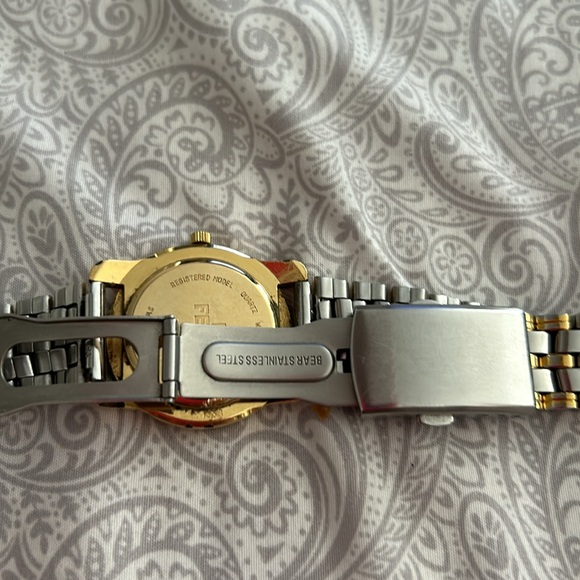 FENDI TWO TONE WATCH - Picture 6 of 7